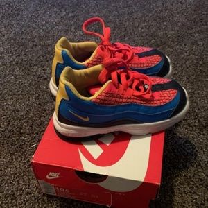 Crimson Nike air max 95